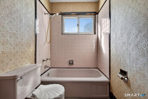 Tiny photo for 15 Ferndale Place, Stratford, CT 06614 (MLS # 24152793)