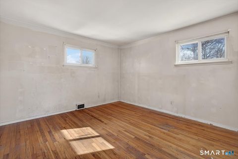 Tiny photo for 15 Ferndale Place, Stratford, CT 06614 (MLS # 24152793)