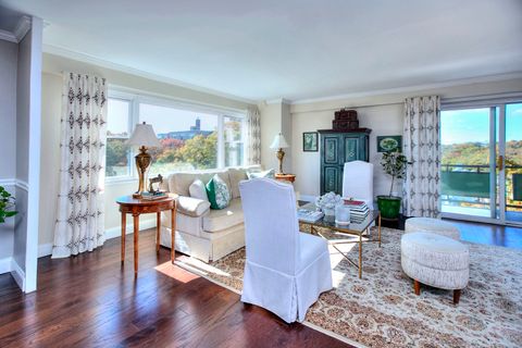Tiny photo for 80 Cartright Street #8J, Bridgeport, CT 06604 (MLS # 24135952)