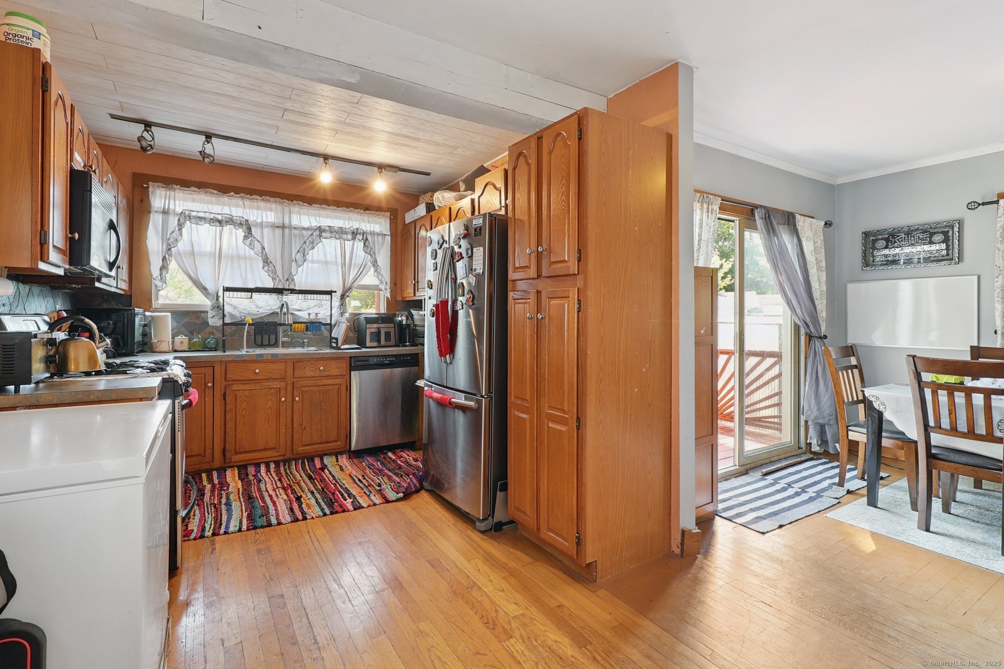283 Third Avenue