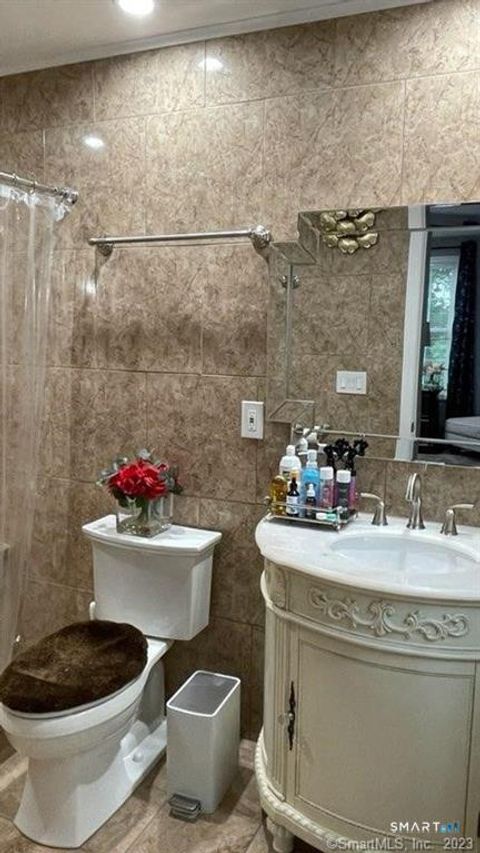 Tiny photo for 994 Bunker Hill Avenue, Waterbury, CT 06708 (MLS # 24152013)