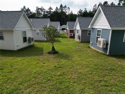 Tiny photo for 1187 N Broad Street #6, Meriden, CT 06450 (MLS # 24158502)