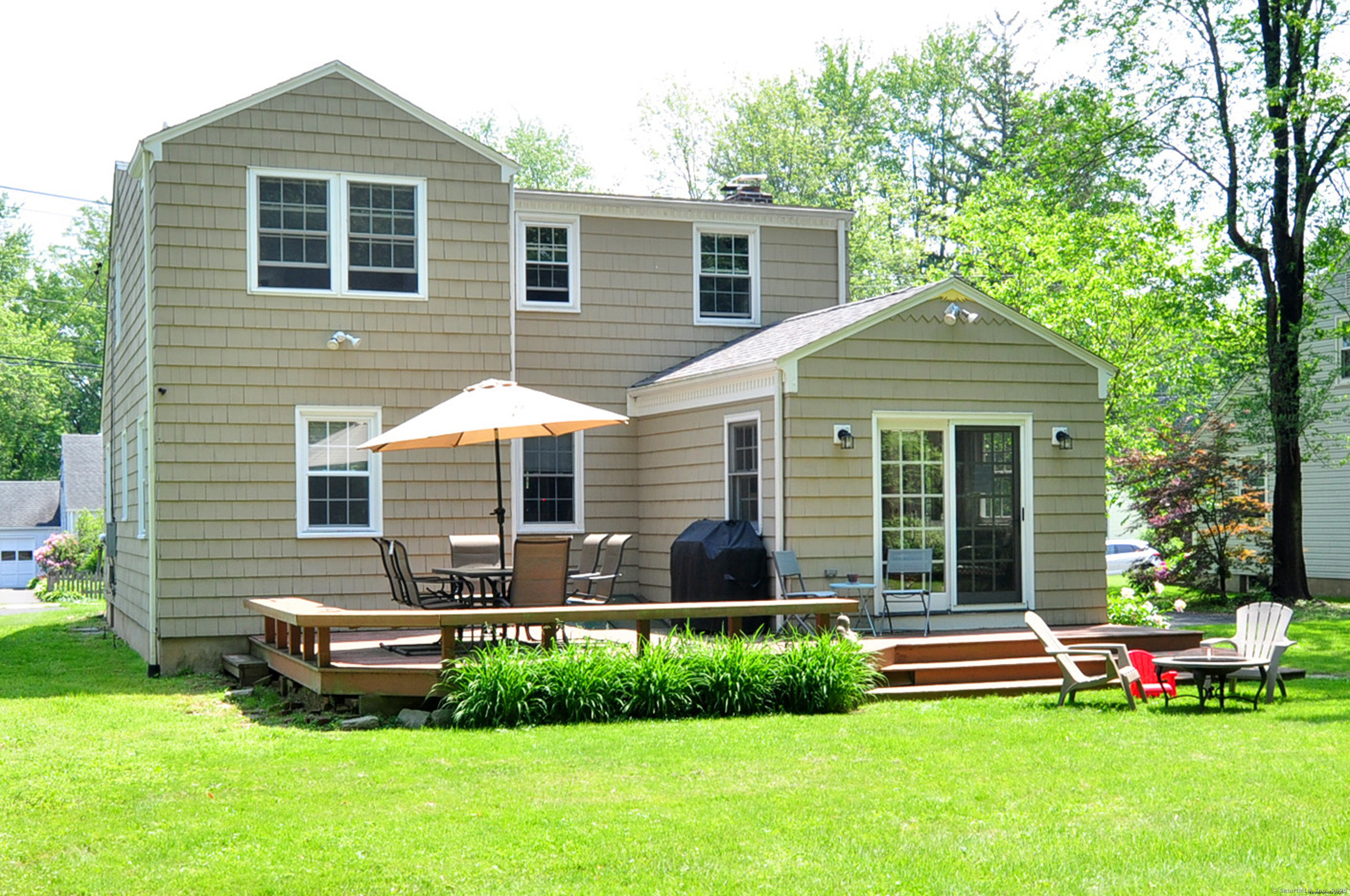 6 Lennox Avenue