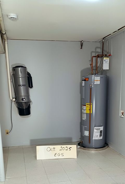 Tiny photo for 1325 Farmington Avenue #APT 52, Bristol, CT 06010 (MLS # 24136230)