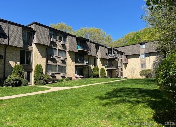 1 Linden Street #APT B9, Norwalk, Connecticut image 2