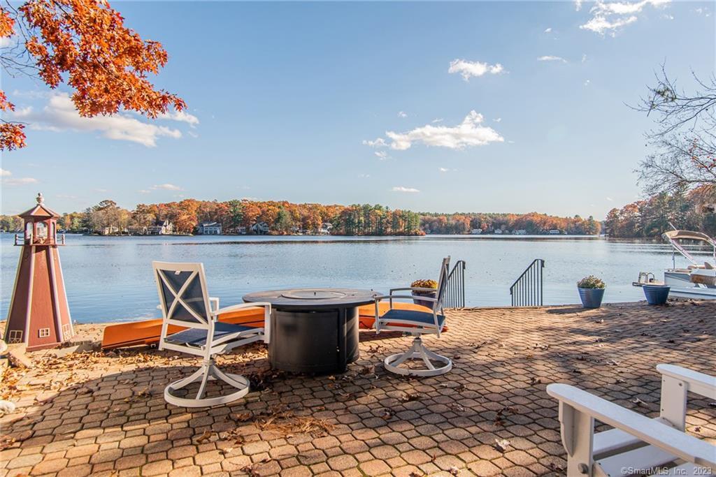 Killingly, Connecticut 06241, United States, 3 Bedrooms Bedrooms, ,2 BathroomsBathrooms,Residential,Active,237542