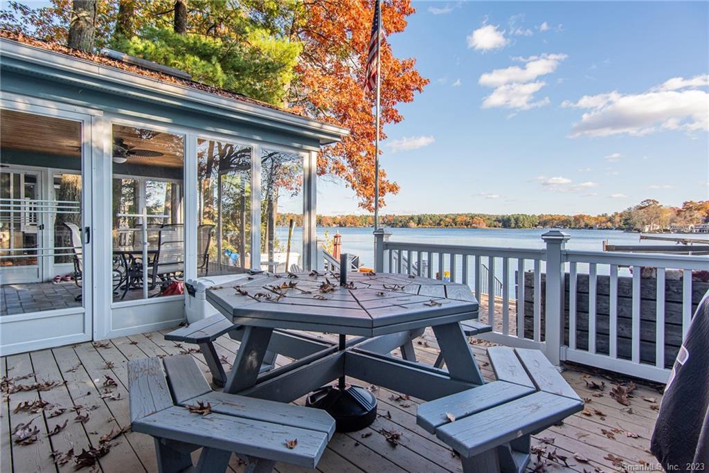 246 North Shore Road