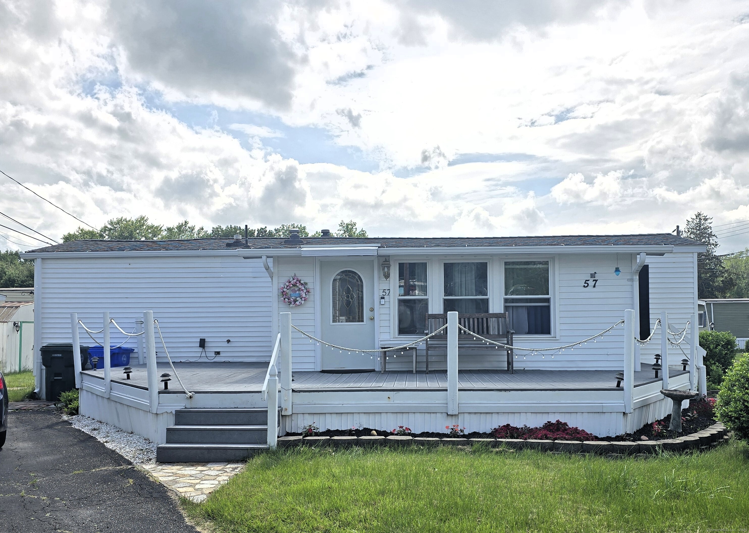 East Hartford, Connecticut 06118, United States, 1 Bedroom Bedrooms, ,1 BathroomBathrooms,Residential,Pending,157194