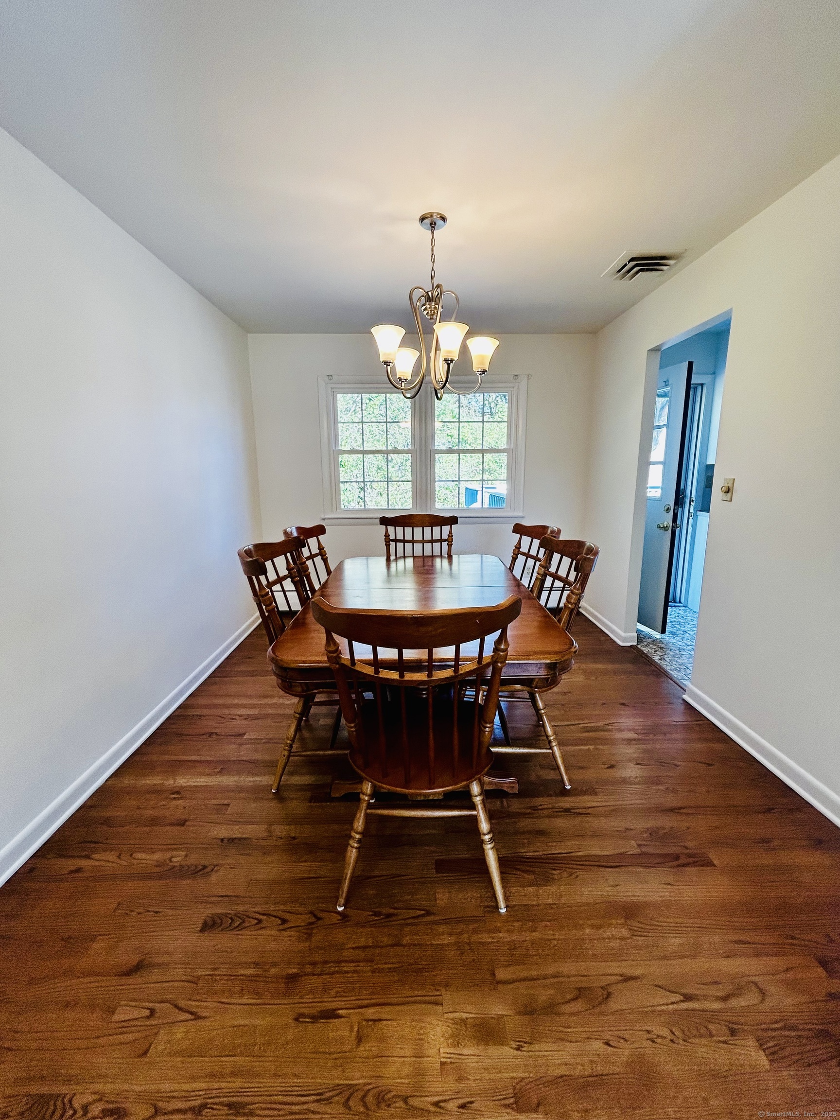 11 Grayson Circle