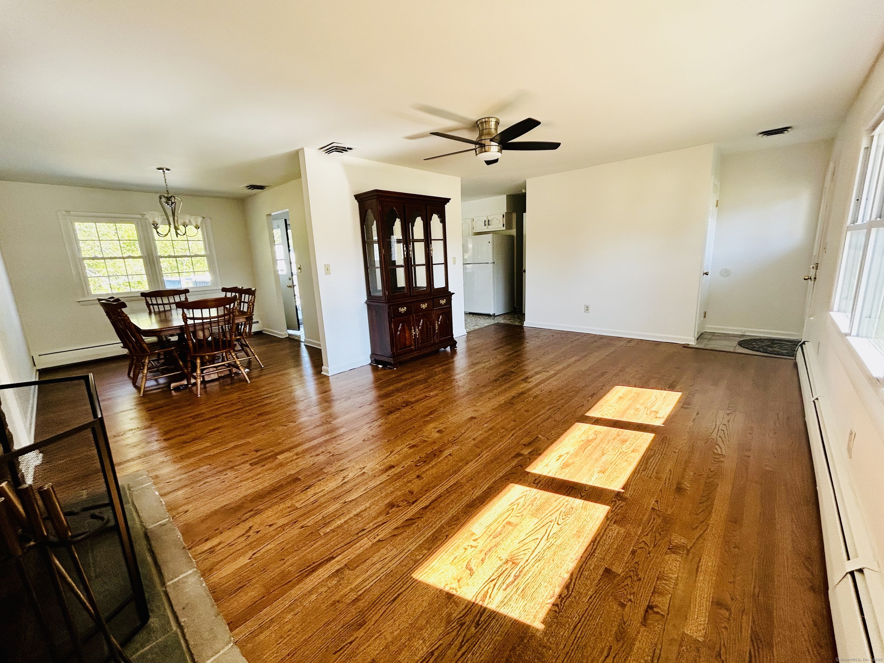 11 Grayson Circle