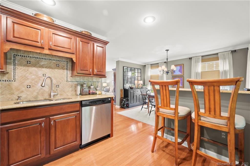 Photo 17 of 37 of 15 Scuppo Road 1106 townhome