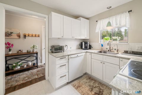 Condo For Sale - 4 Heritage Village #A<br/> Southbury, CT 06488