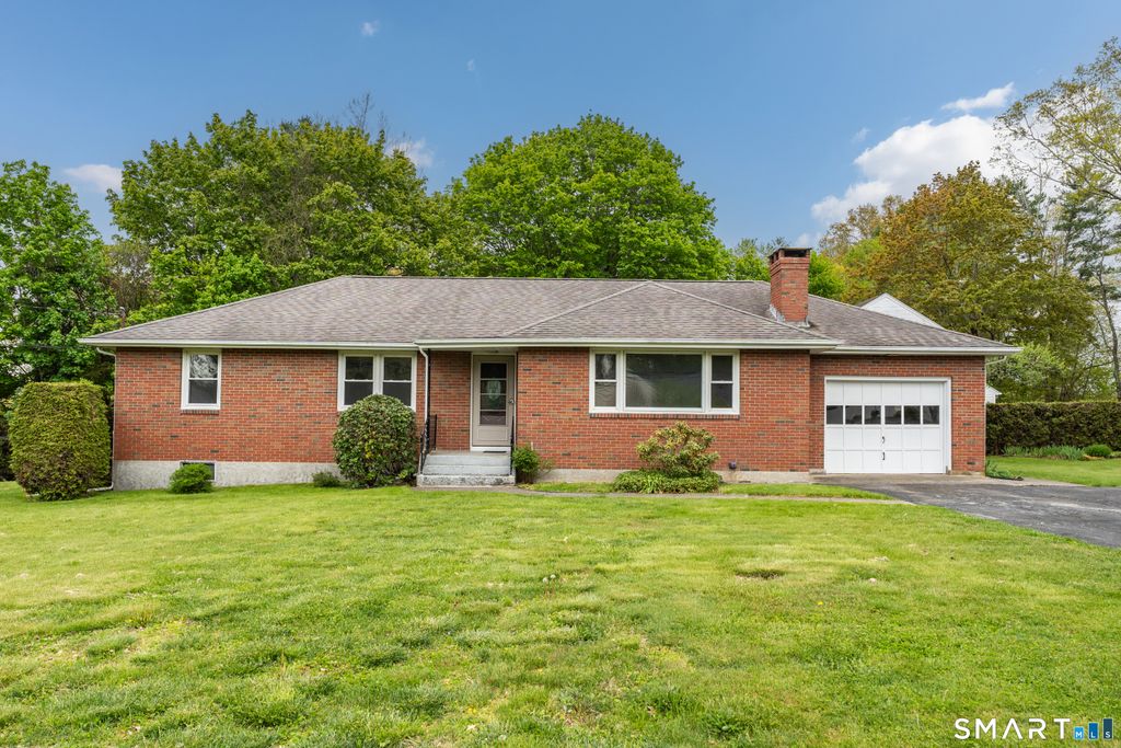 Photo of 38 Irvingdell Place, East Lyme, CT 06333 (MLS # 24174977)