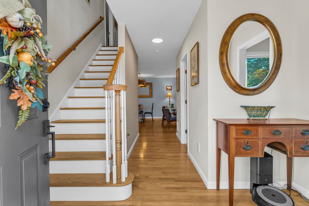 Photo of 2 Riverdale Landing, Old Lyme, CT 06371 (MLS # 24132070)