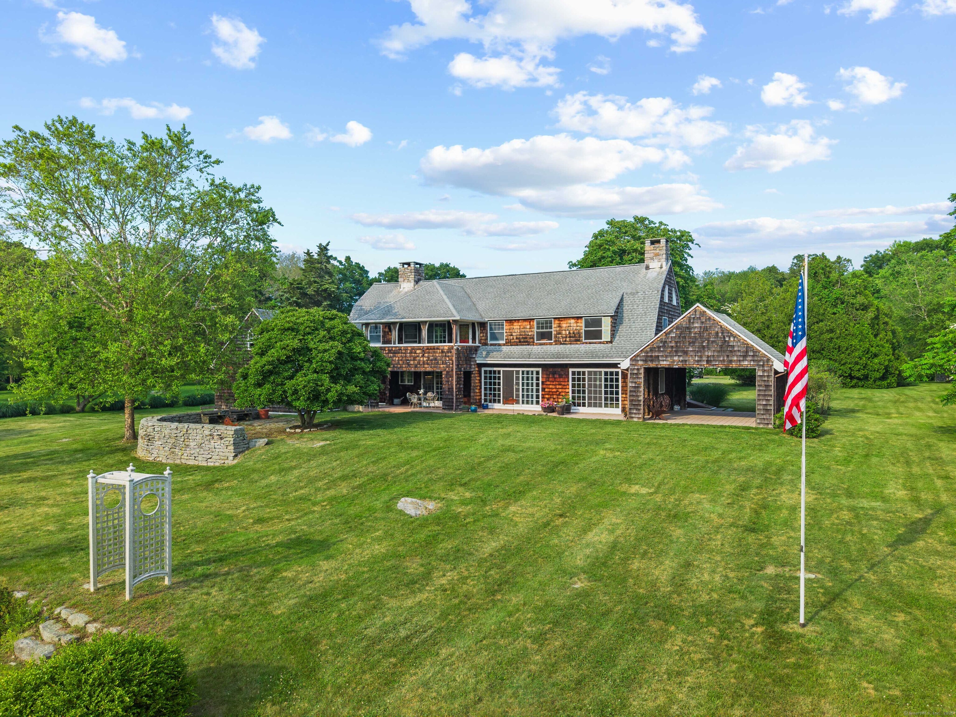 92 Shore Road