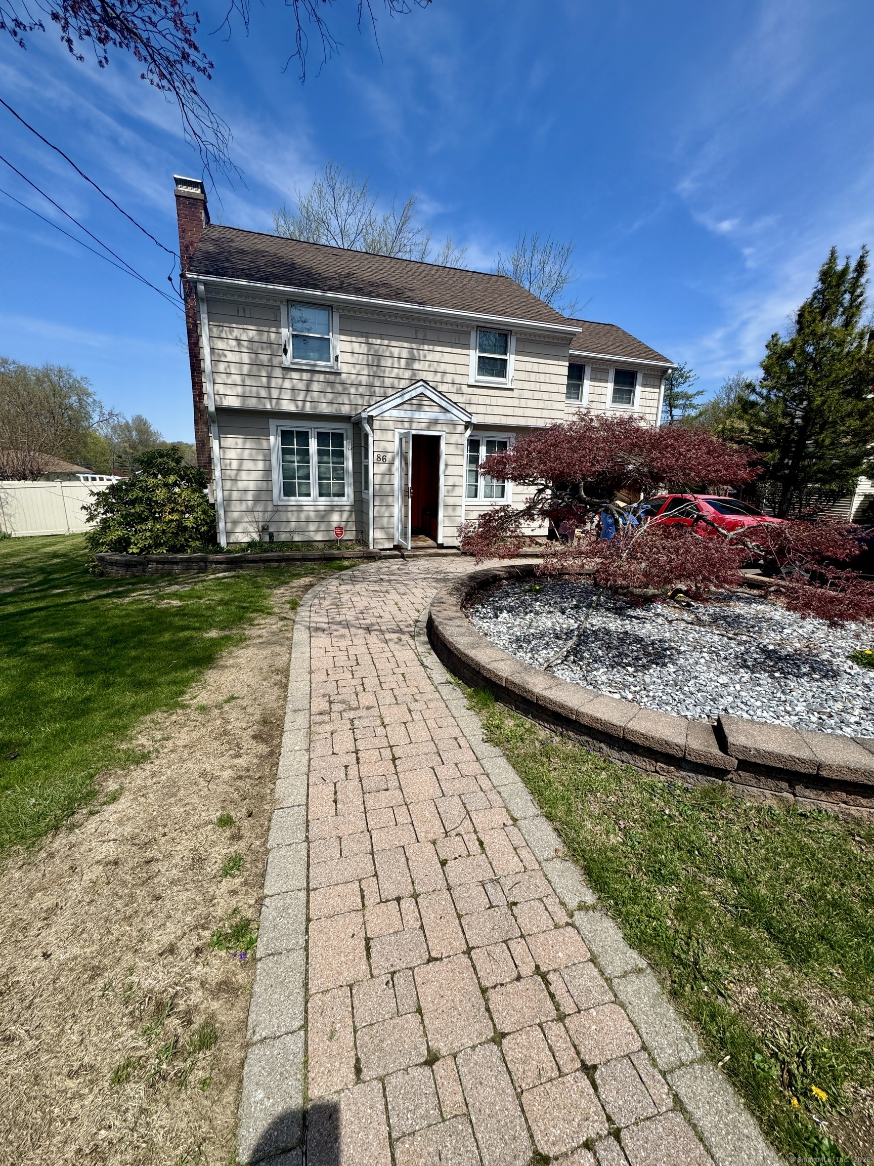 Vibberts Avenue, New Britain, Connecticut - 2 Bedrooms  
2 Bathrooms  
7 Rooms - 