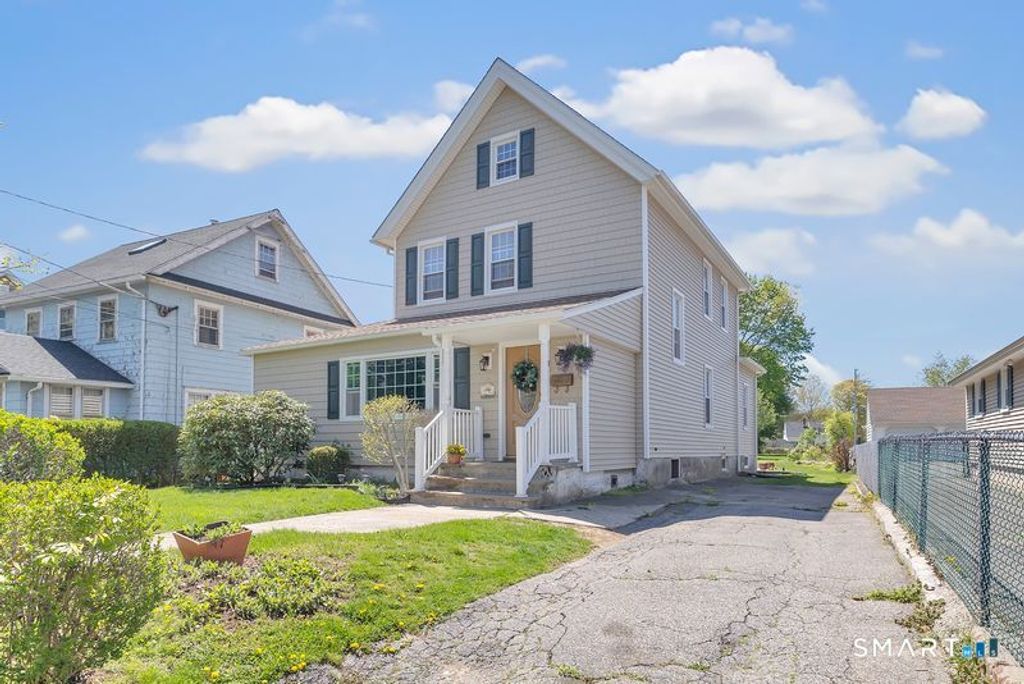 Photo of 51 Johnson Avenue, Stratford, CT 06614 (MLS # 24175771)