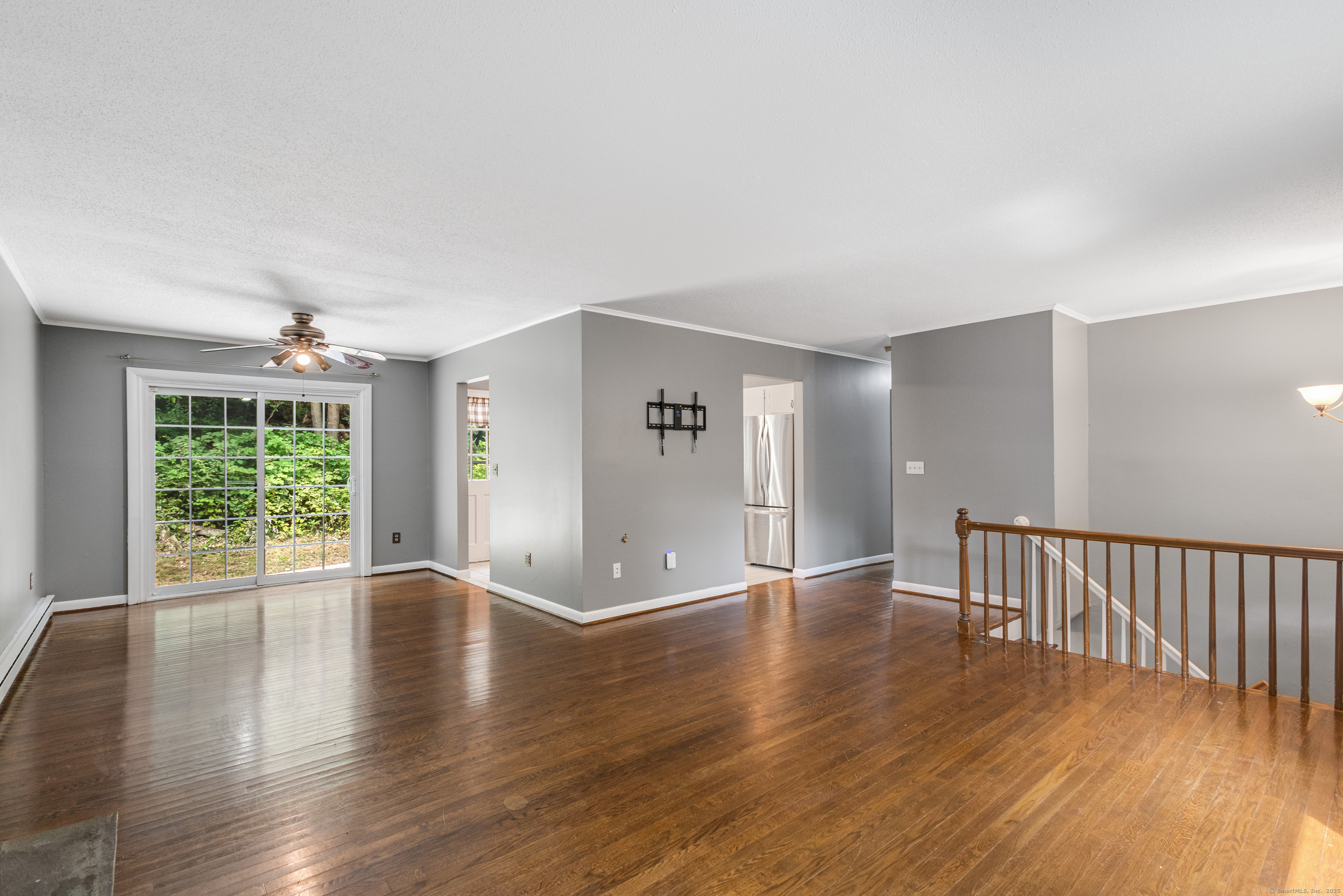 Ledyard, Connecticut 06339, United States, 3 Bedrooms Bedrooms, ,2 BathroomsBathrooms,Residential,Active,187927