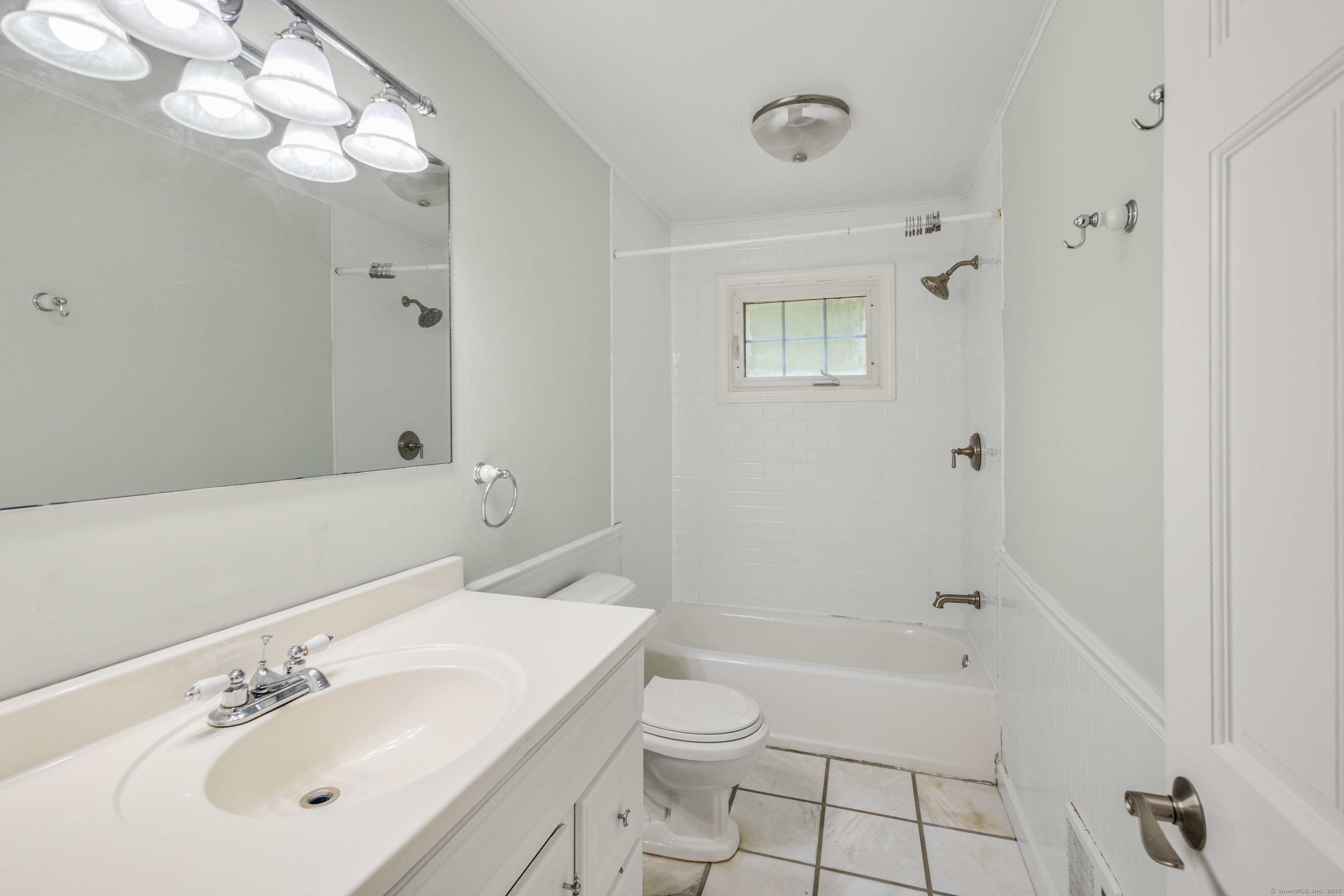 Ledyard, Connecticut 06339, United States, 3 Bedrooms Bedrooms, ,2 BathroomsBathrooms,Residential,Active,187927