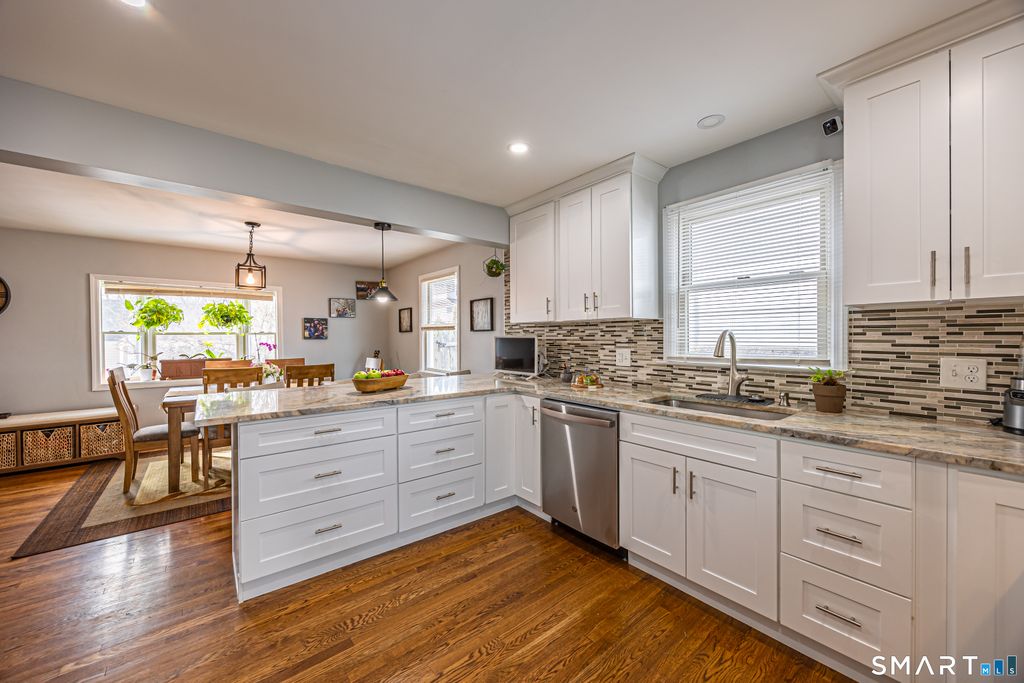 Photo of 206 Sterling Street, Fairfield, CT 06825 (MLS # 24156337)