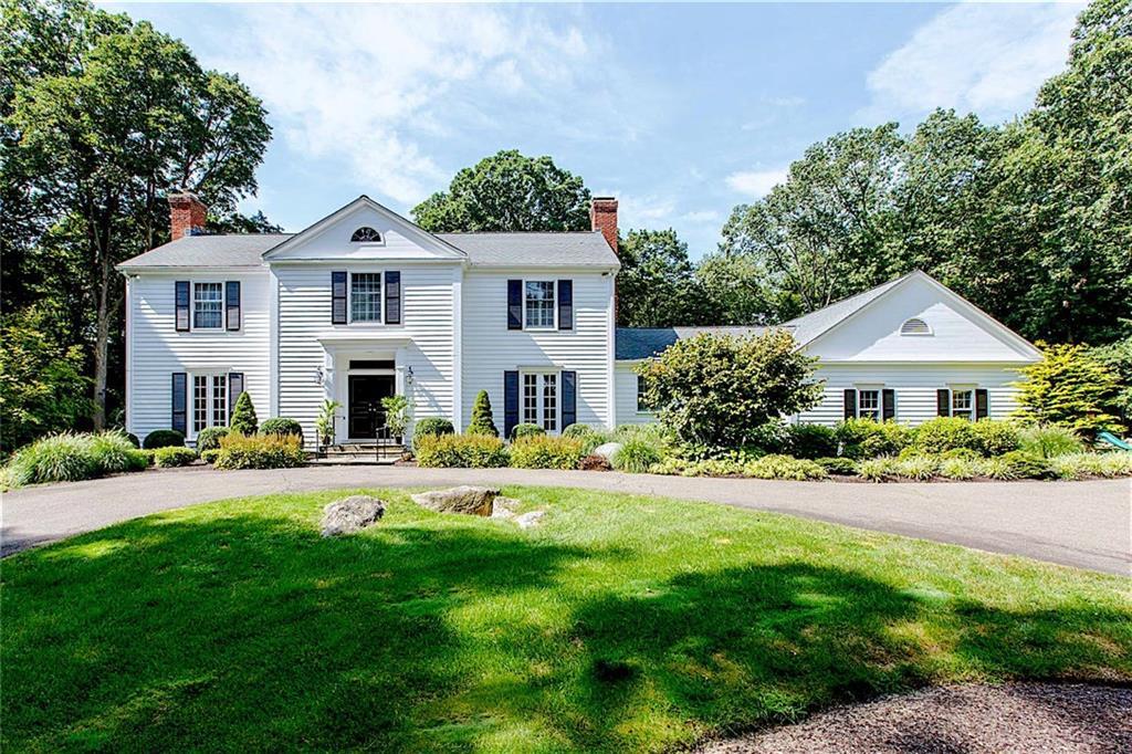 Photo 1 of 44 Valley Road, New Canaan, Connecticut, $1,425,000, Web #: 99159197