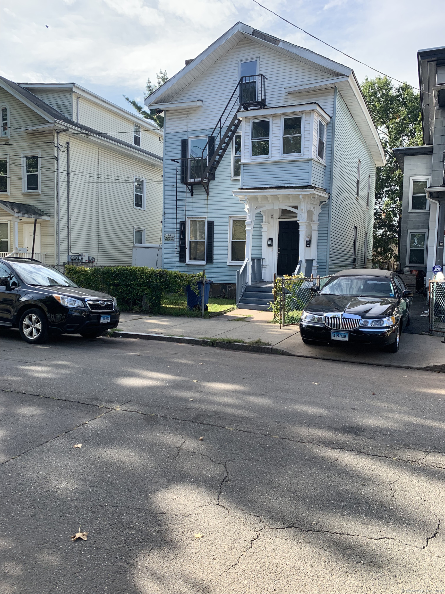 Property for Sale at Dickerman Street, New Haven, Connecticut - Bedrooms: 8 
Bathrooms: 3 
Rooms: 13  - $399,900
