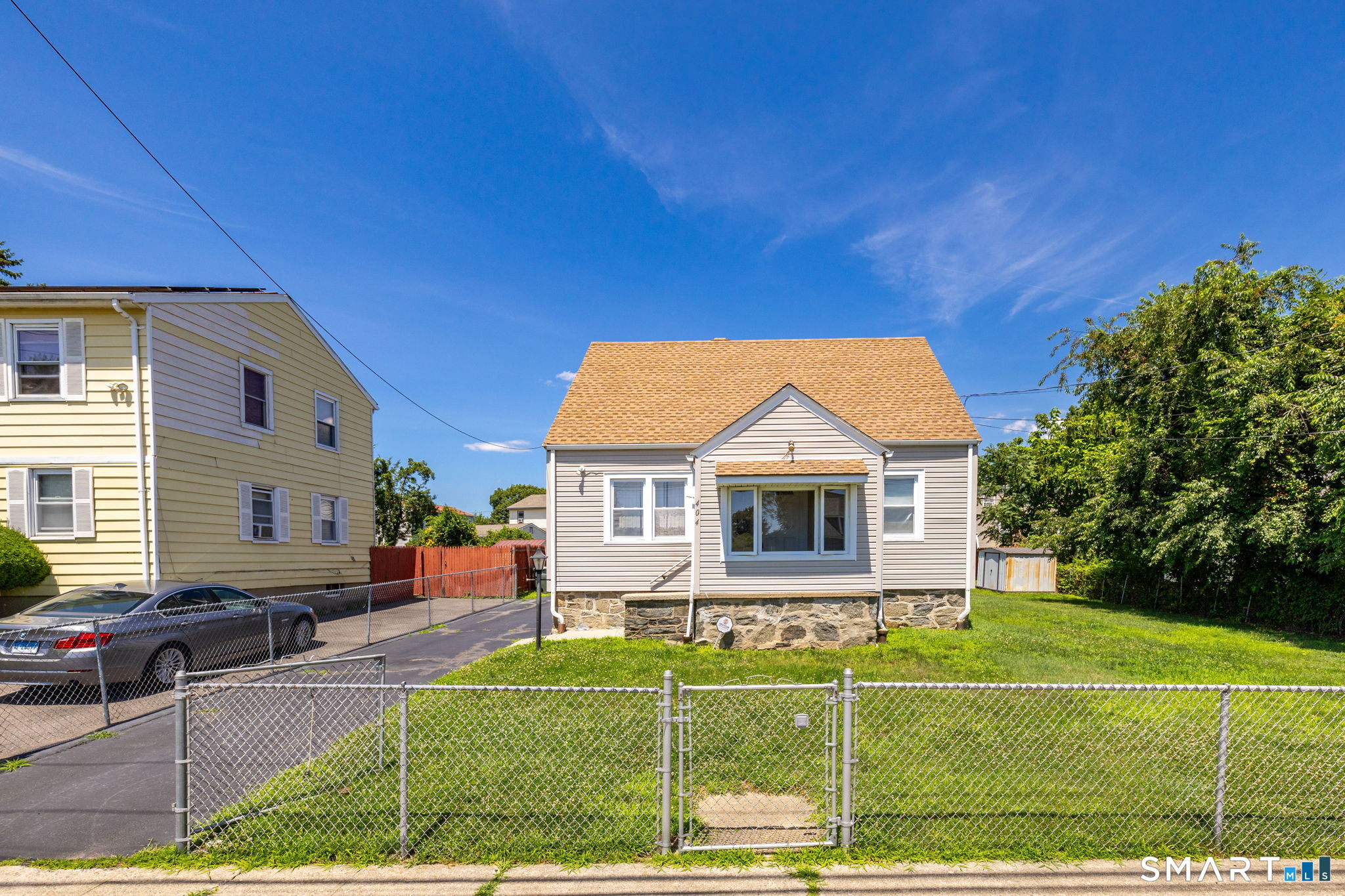 404 Soundview Avenue