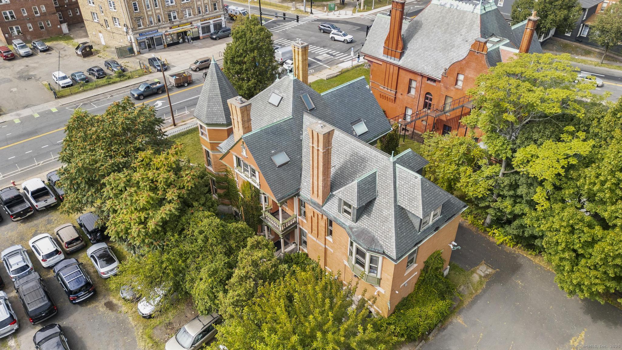 14 Wethersfield Avenue