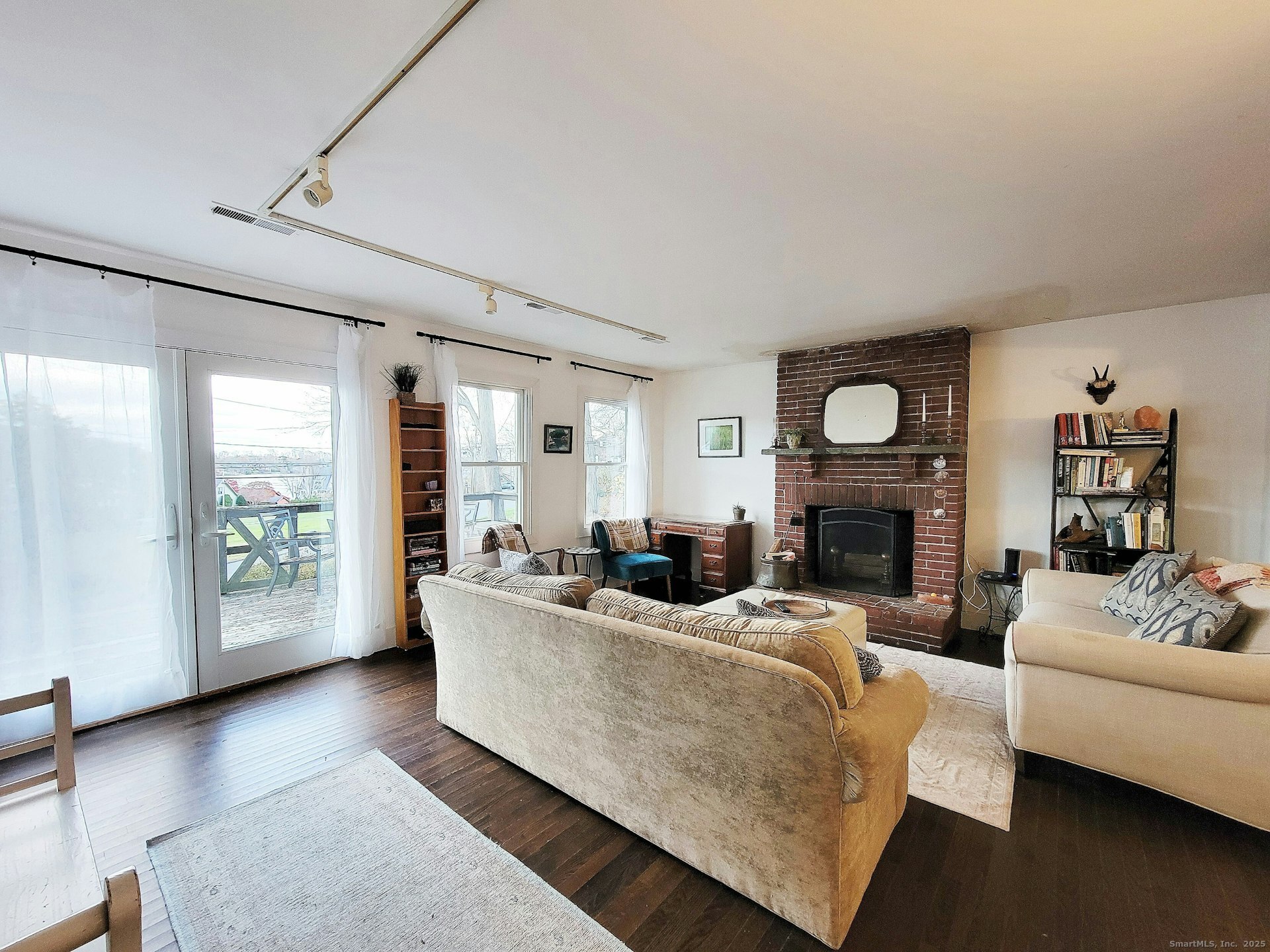 4 Candlewood Knolls Road