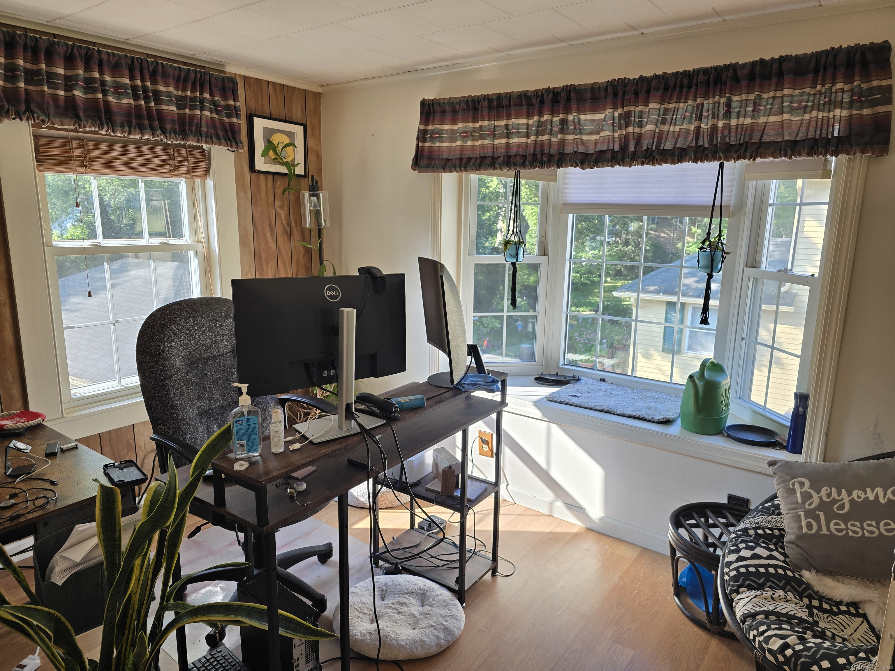 Plymouth, Connecticut 06786, United States, 2 Bedrooms Bedrooms, ,2 BathroomsBathrooms,Residential,Active,184525