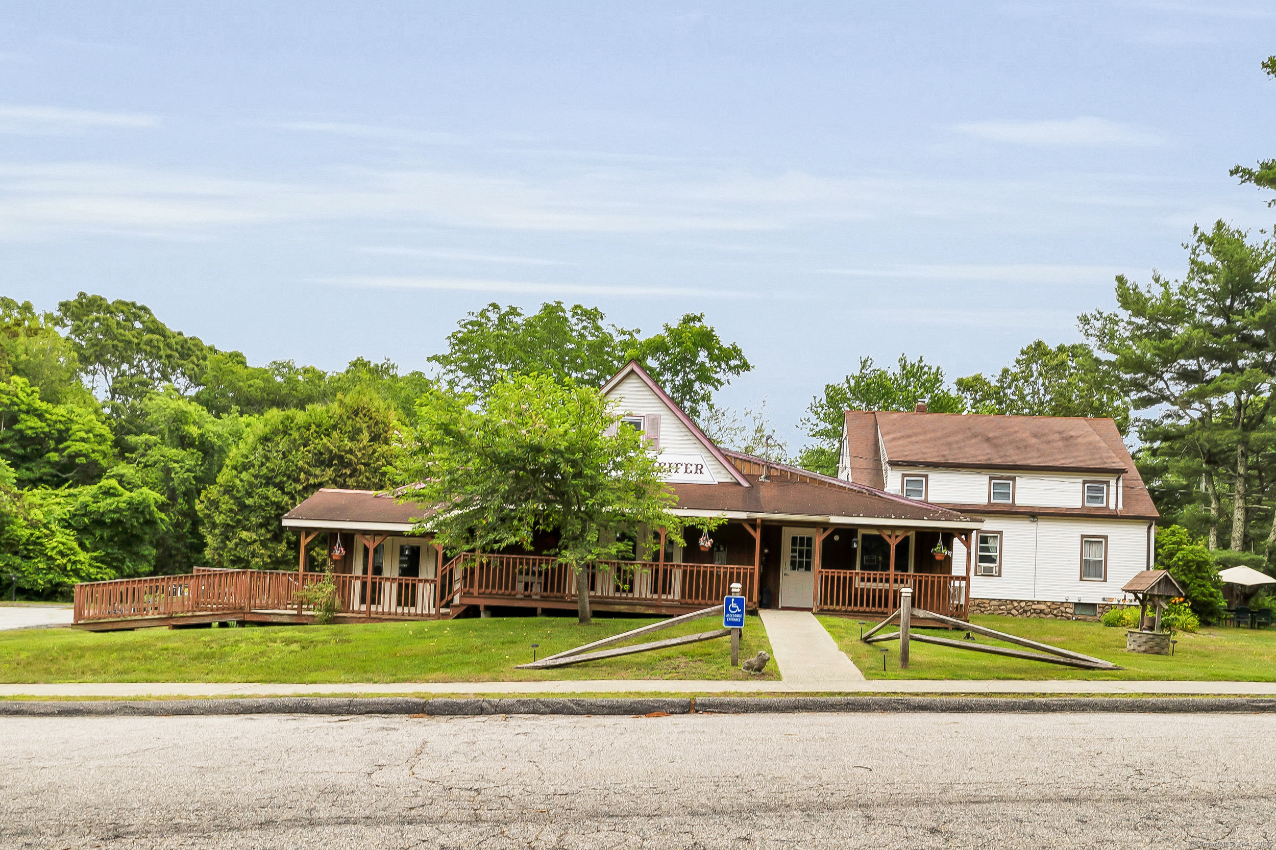 678 Colonel Ledyard Highway