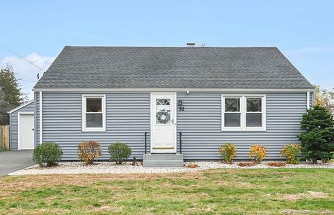 Photo of 32 School Street, Windsor Locks, CT 06096 (MLS # 24138499)