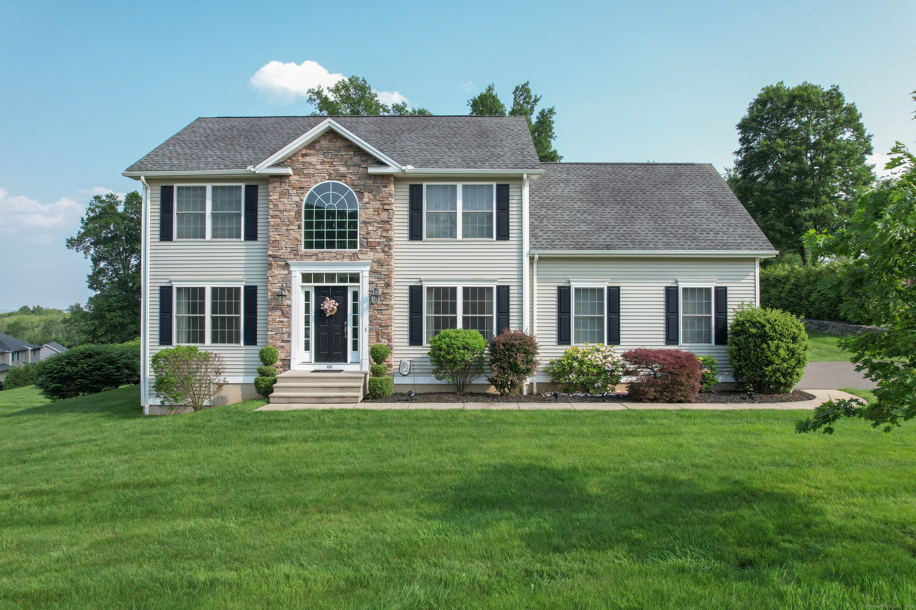 Property for Sale at Loop Road, Watertown, Connecticut - Bedrooms: 4 
Bathrooms: 3 
Rooms: 7  - $579,900