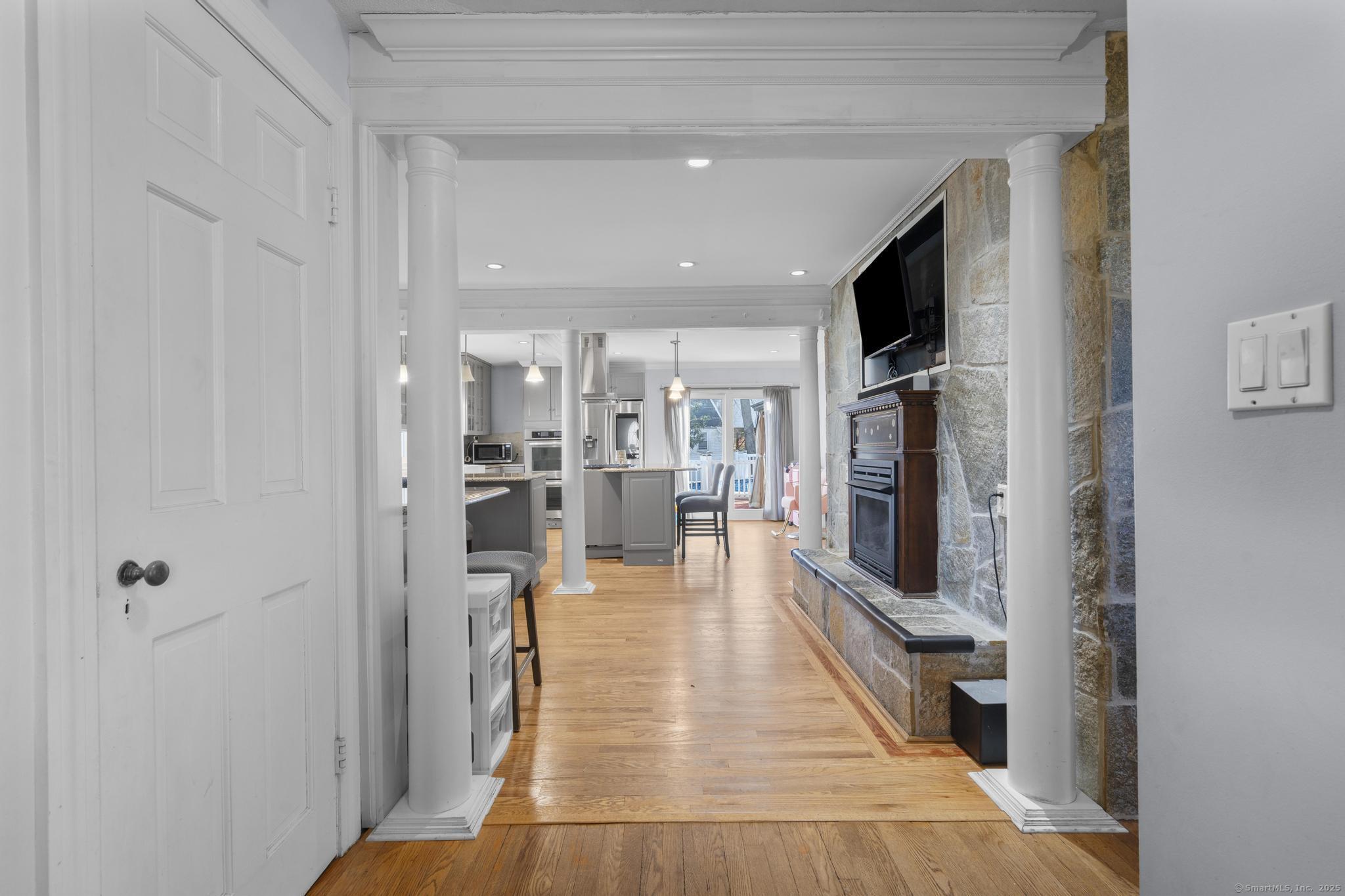 34 Alden Road, West Haven, Connecticut image 4