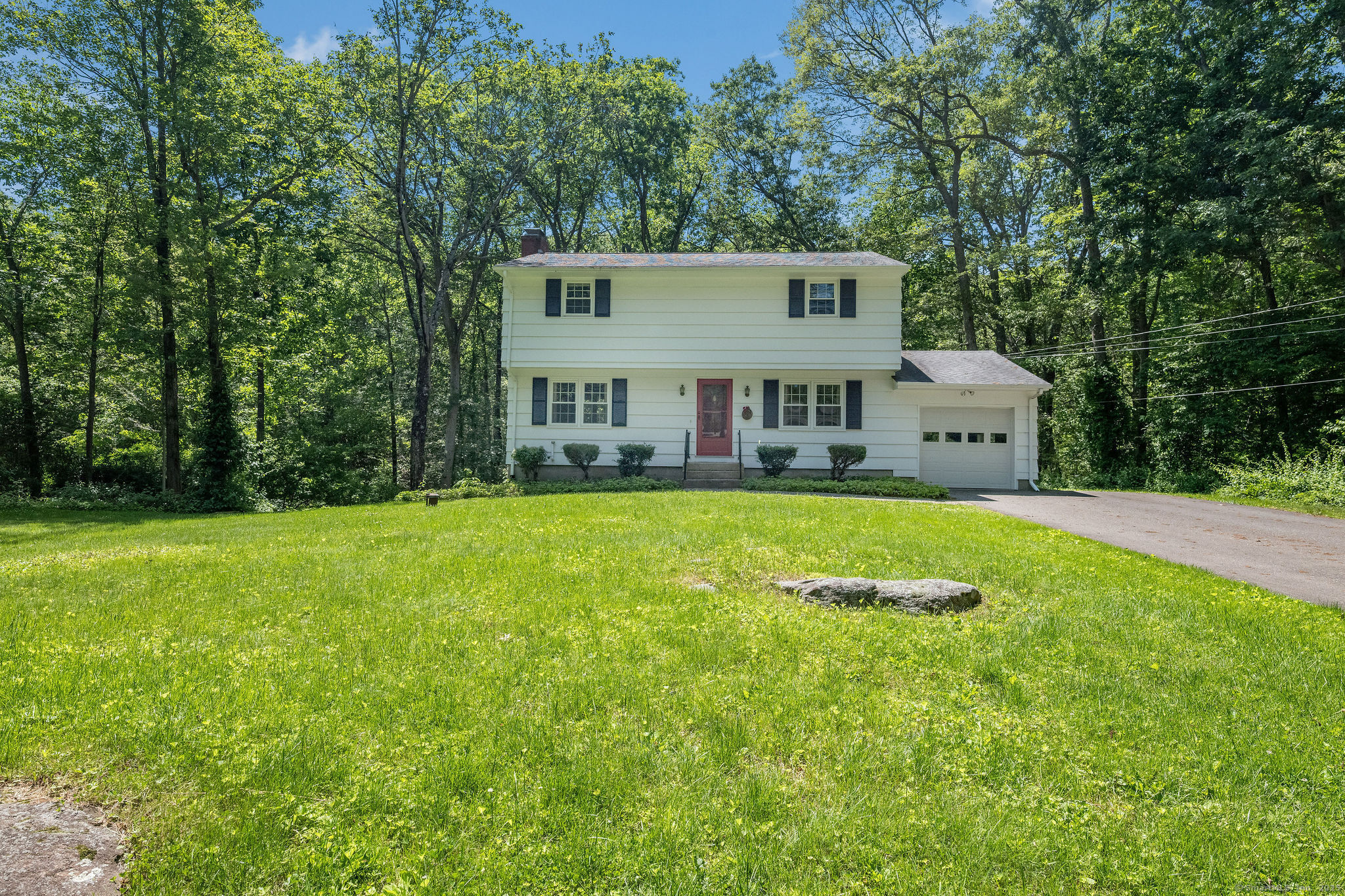 Property for Sale at Nutmeg Lane, Madison, Connecticut - Bedrooms: 4 
Bathrooms: 2 
Rooms: 7  - $479,000