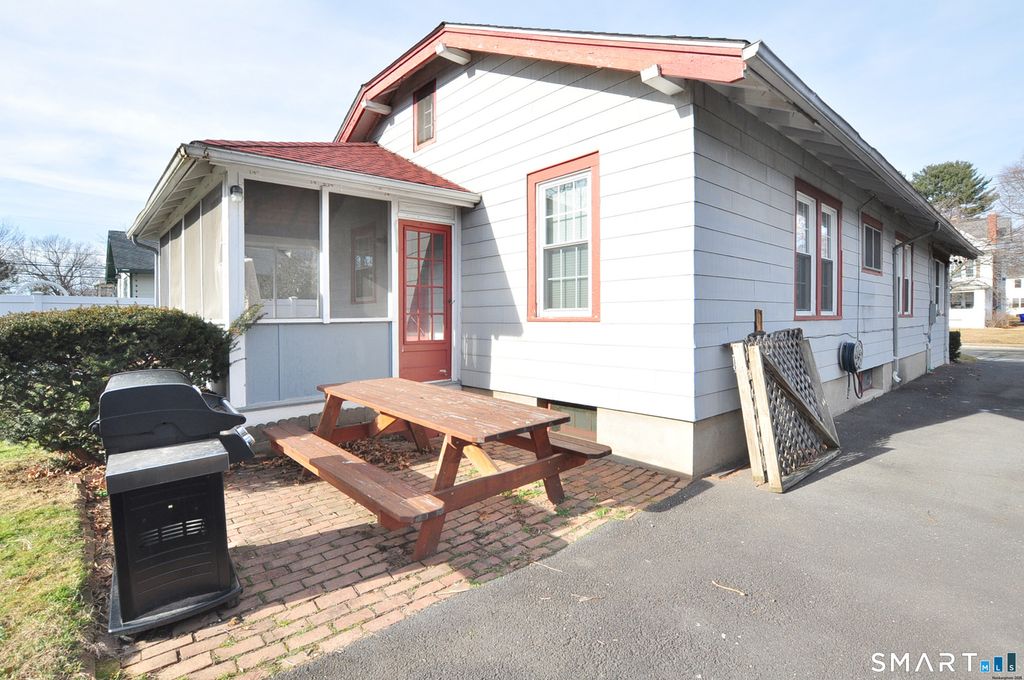 Photo of 1395 Boulevard, West Hartford, CT 06119 (MLS # 24146308)