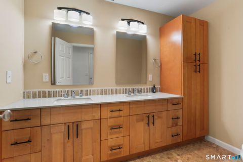 Tiny photo for 203 Lansdowne #203, Westport, CT 06880 (MLS # 24157312)