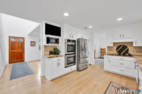 Tiny photo for 7 Echo Lane, Simsbury, CT 06070 (MLS # 24182344)