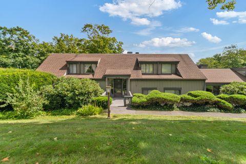 A home in Southbury