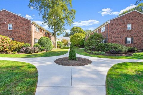 Tiny photo for 245 Unquowa Road #46, Fairfield, CT 06824 (MLS # 24168557)