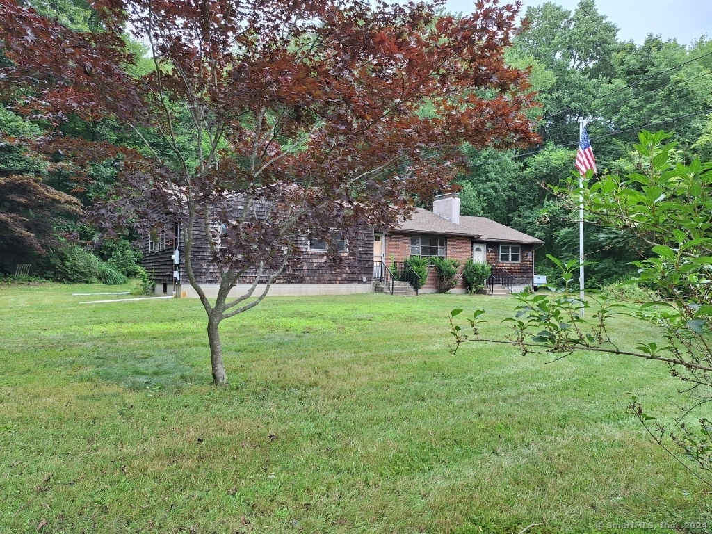 154 Simpson Lane, Montville, Connecticut image 1