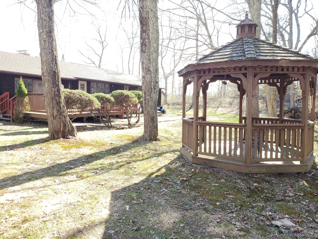 154 Simpson Lane, Montville, Connecticut image 3