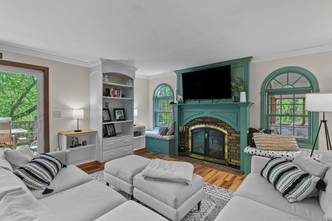 8 King James Drive, East Lyme, Connecticut image 2