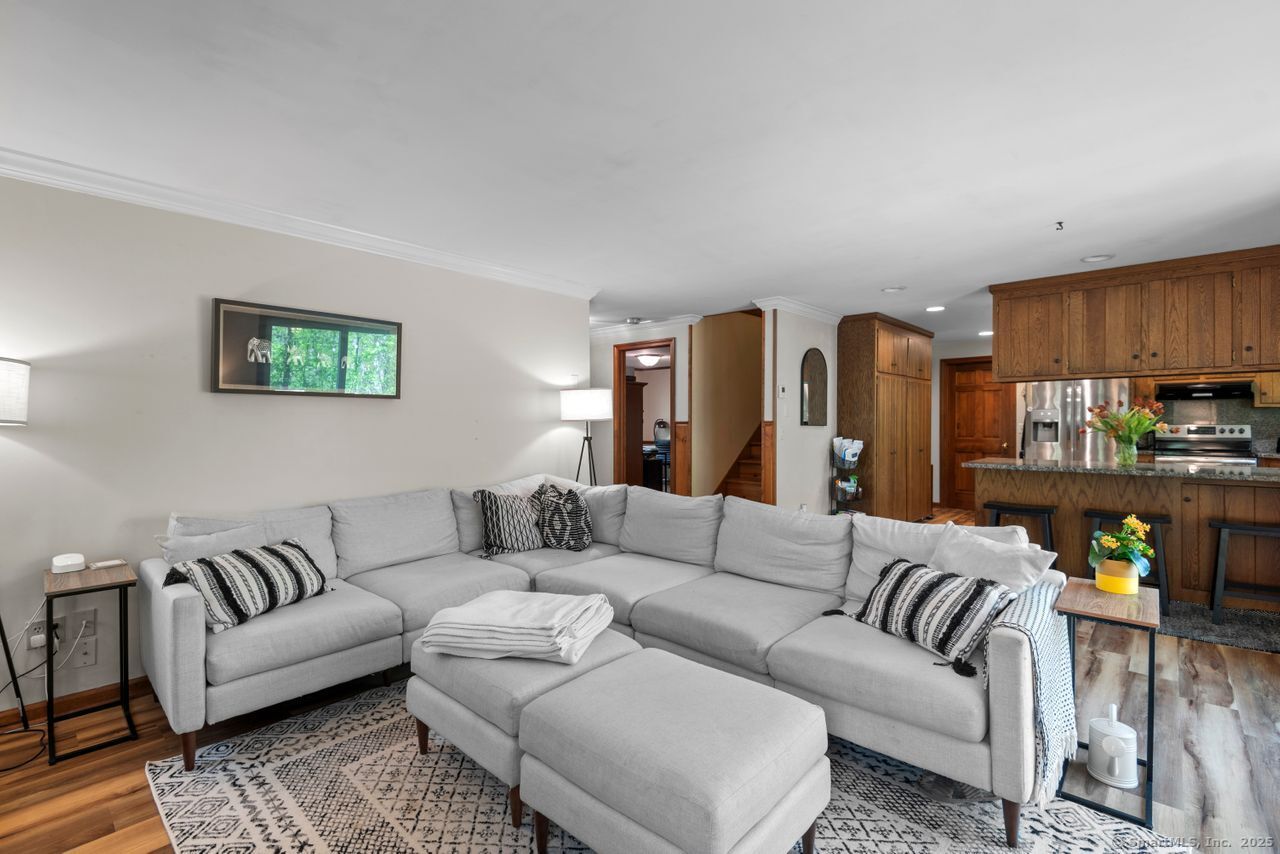 8 King James Drive, East Lyme, Connecticut image 3