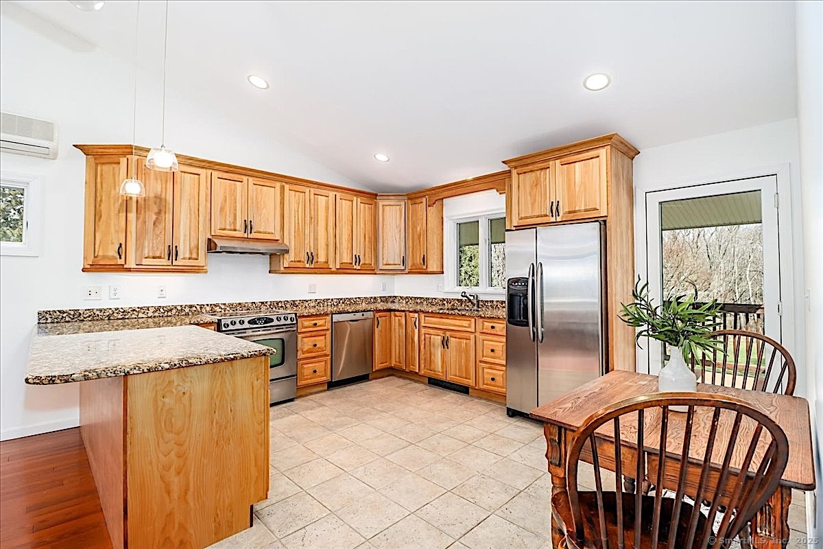 75 Codfish Hill Road, Bethel, Connecticut image 20