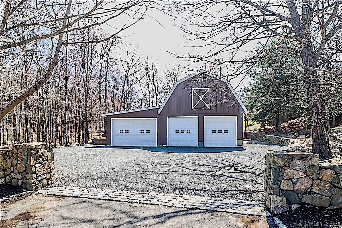 75 Codfish Hill Road, Bethel, Connecticut image 8