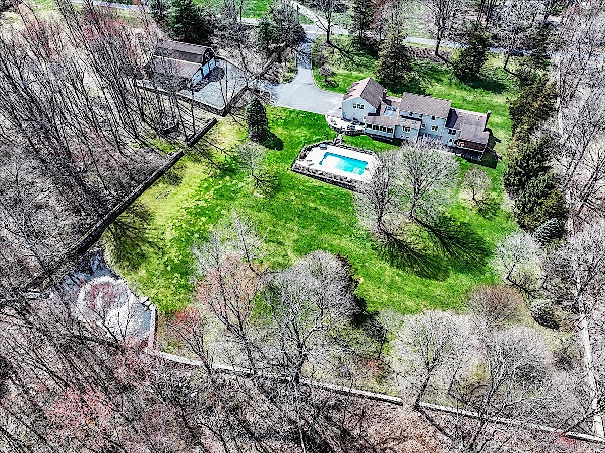 75 Codfish Hill Road, Bethel, Connecticut image 4