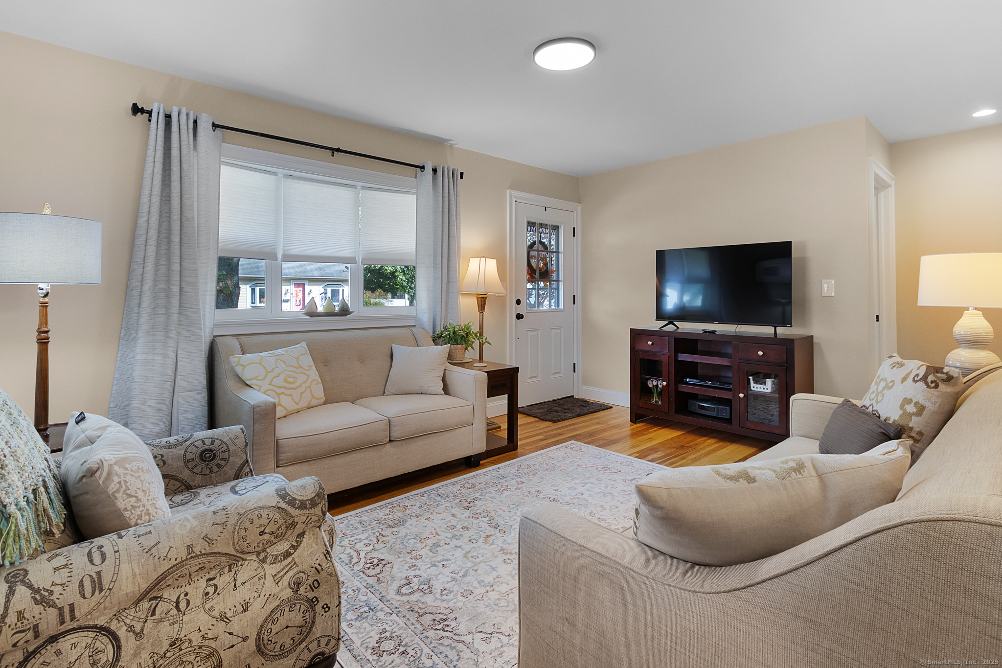 18 Quaker Lane, Southington, Connecticut image 3