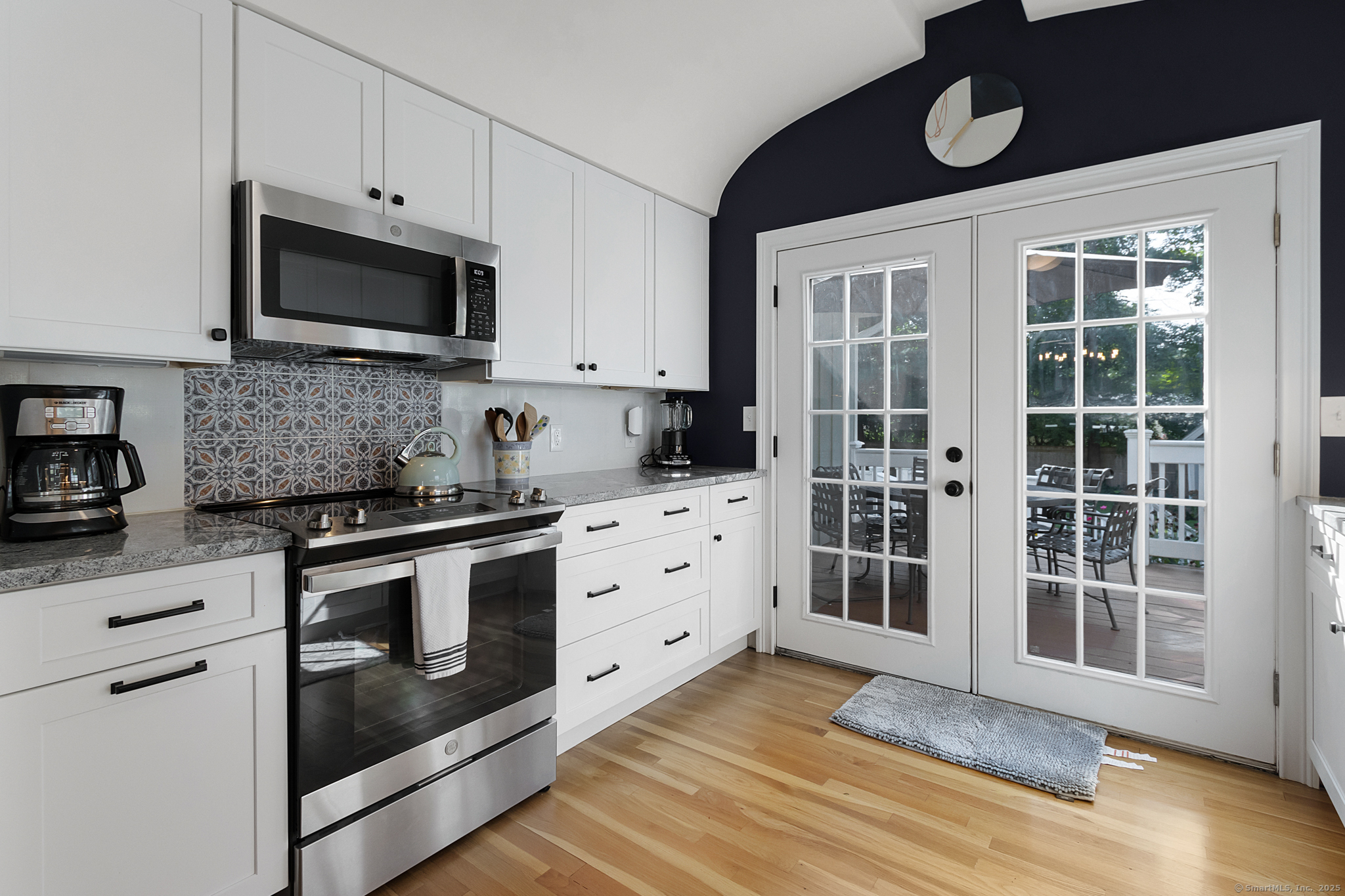 18 Quaker Lane, Southington, Connecticut image 12