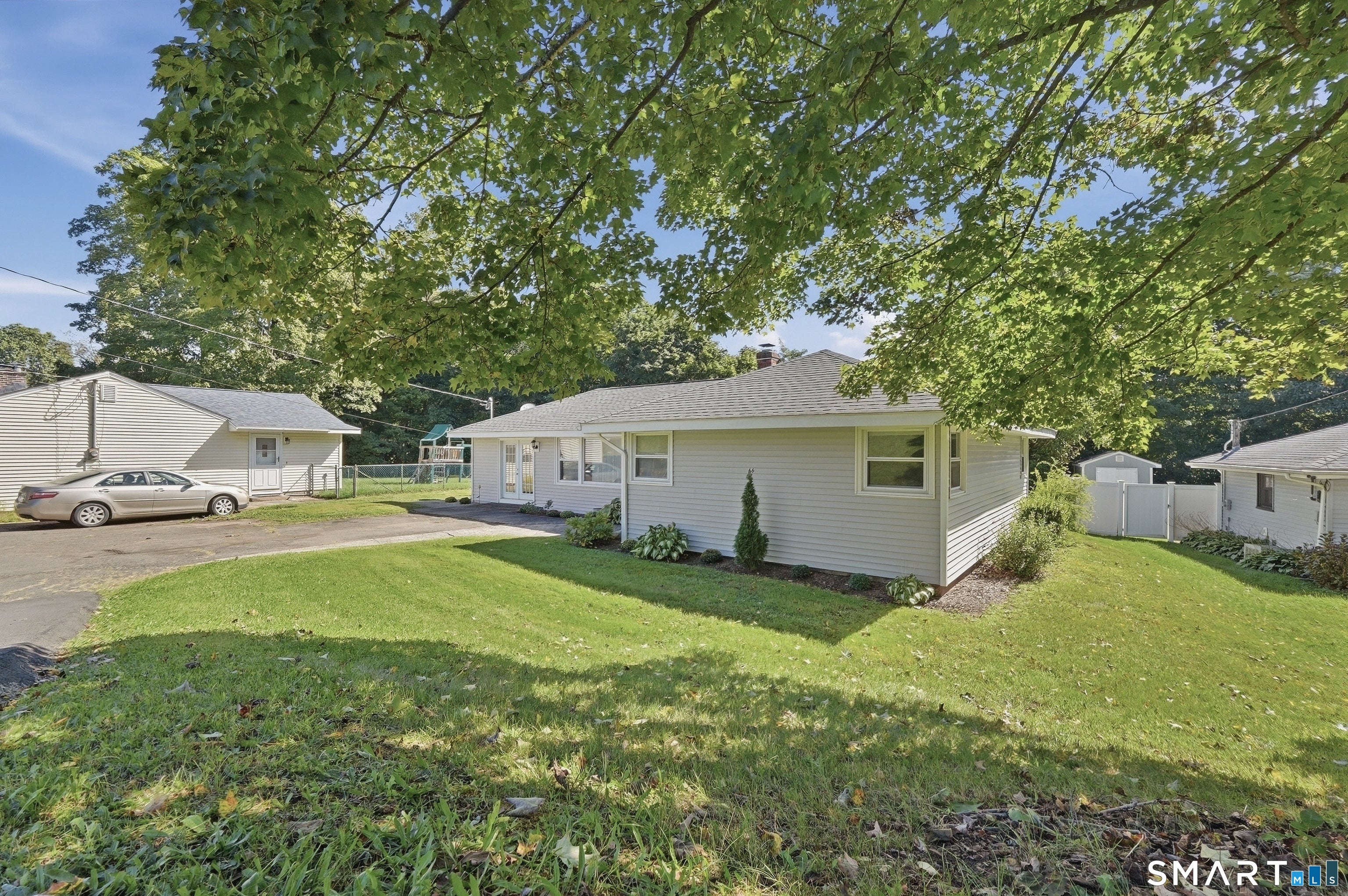 66 South Ridgeland Road